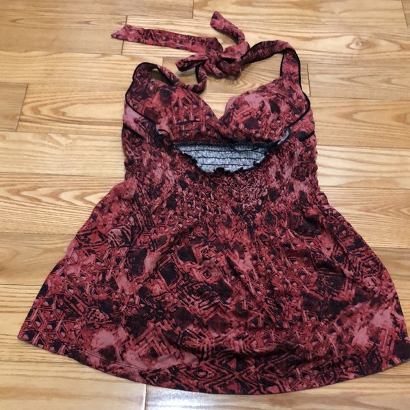 Halter Top - Picture 3 of 5